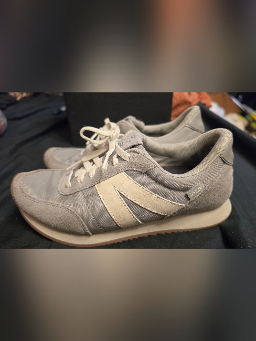 Womens Casual Runner Shoes in Gray and Cream - Picture 2 of 4